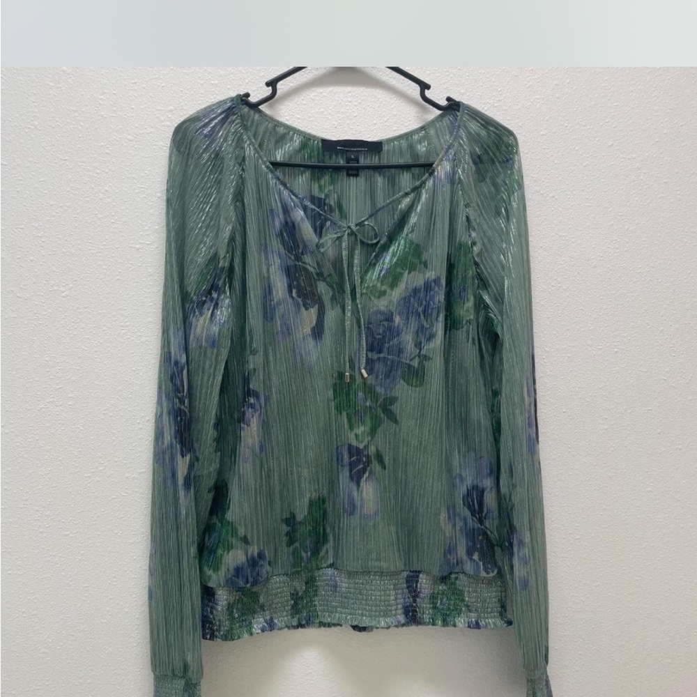 White House Black Market Green Floral Blouse Long Sleeves.